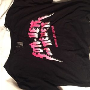 H and M black graphic tee